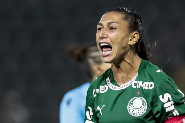 Bia Zaneratto decide e Palmeiras voa para o mata-mata do Brasileirão Feminino