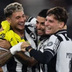 Botafogo acelera reformulação: Santi Rodríguez e Matheus Martins de saída; elenco perde 12 peças
