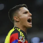 Vasco recua em Brian Rodríguez e mira novos alvos no mercado