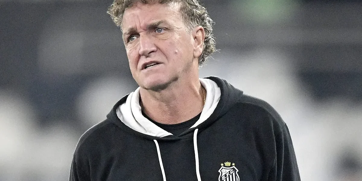 Cuca cobra postura de Neymar e marca reunião para frear indisciplina no Santos