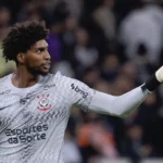 Corinthians exige investigação da Conmebol após racismo contra Hugo Souza