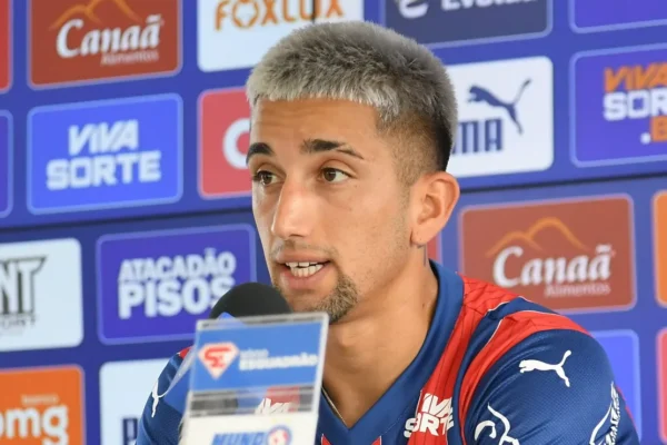 Grêmio impõe preço mínimo de R$ 17,8 mi para liberar Cristian Oliveira