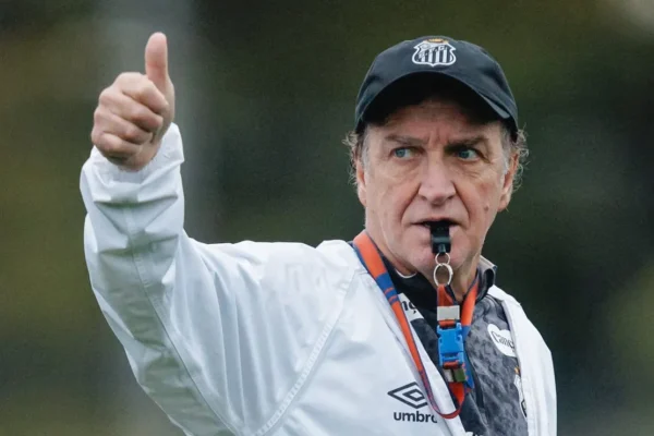 Cuca traça planos e Santos mira 3 reforços após liberação da FIFA
