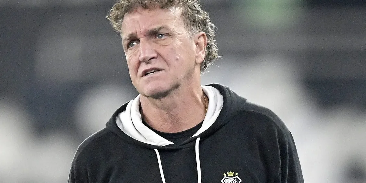 Cuca abre o jogo sobre discussão com Willian Arão e alfineta vazamento