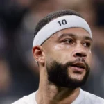 Depay topa corte de R$ 25 mi e renovação com Corinthians engrena