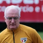Dorival muda o São Paulo para quebrar jejum contra a Chapecoense na Arena Condá