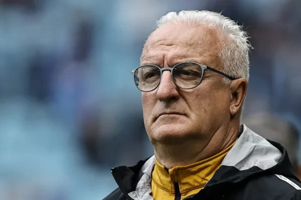 São Paulo mantém Dorival apesar da má fase e aposta em reação