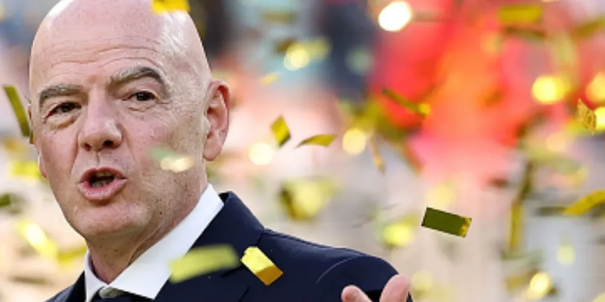 Fifa endurece discurso e blinda Infantino em meio à crise com a Uefa