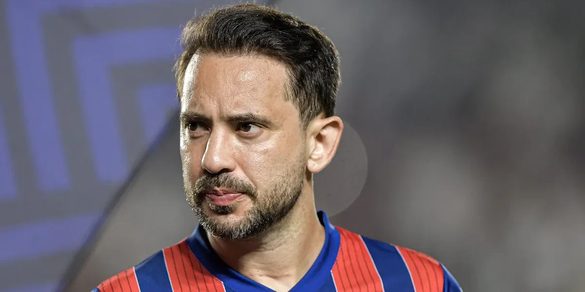 Everton Ribeiro fora do Bahia? Futuro do ídolo rubro-negro é incerto