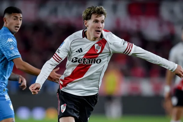 Vasco acelera e negocia com Colidio, do River Plate, além de Sosa