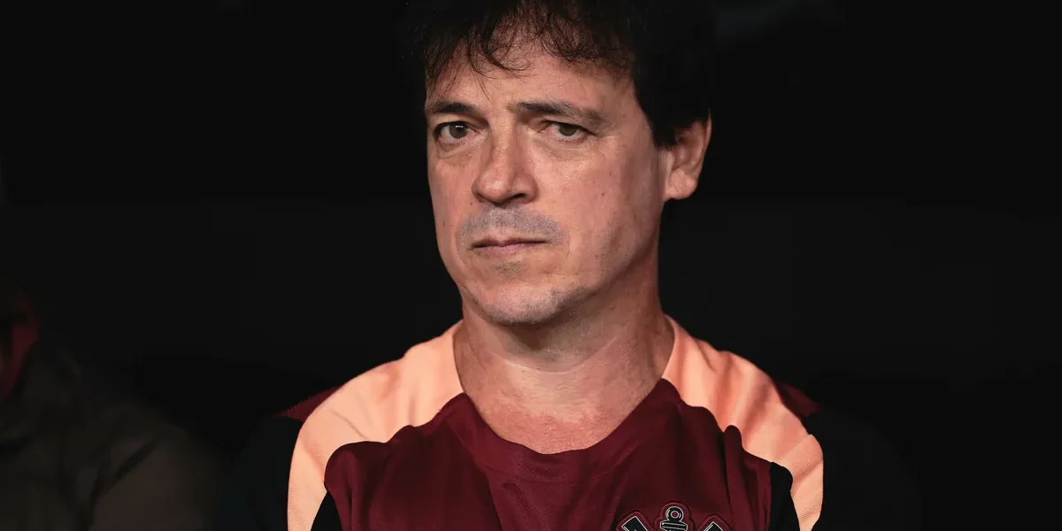Diniz detona gramado da Arena e Corinthians corre atrás de solução urgente