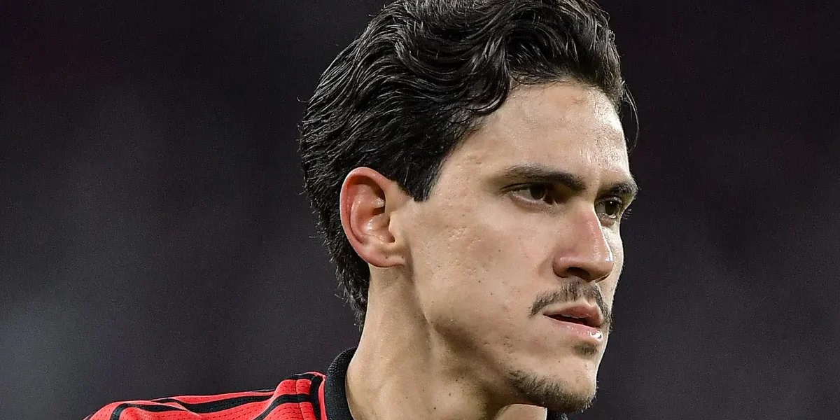 Pedro na mira do Trabzonspor: clube de Salah oferece 4x o salário do Flamengo