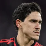 Pedro na mira do Trabzonspor: clube de Salah oferece 4x o salário do Flamengo