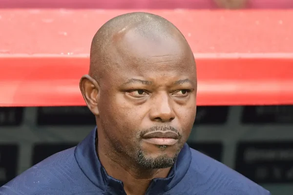 Marcão reinventa o Fluminense e quebra jejum de nove jogos com virada épica