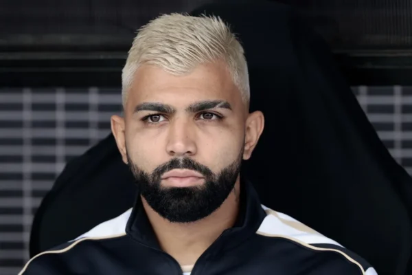 Santos precisa equilibrar paixão e finanças para manter Gabigol em 2027