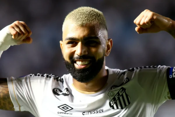 Gabigol brilha no Santos, se declara ao Peixe e Cruzeiro abre portas para negócio