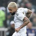 Gabigol brilha, Santos atropela Vasco e respira no Brasileirão