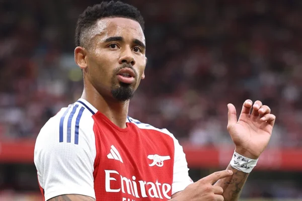 Napoli quer Gabriel Jesus e Arsenal abre negociação por R$ 118 mi