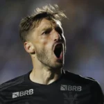 Nacional-URU de olho em Matías Viña, que vive impasse no River Plate