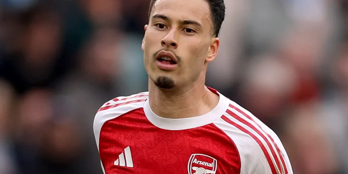 Martinelli vira as costas para R$ 272 mi e crava: fico no Arsenal
