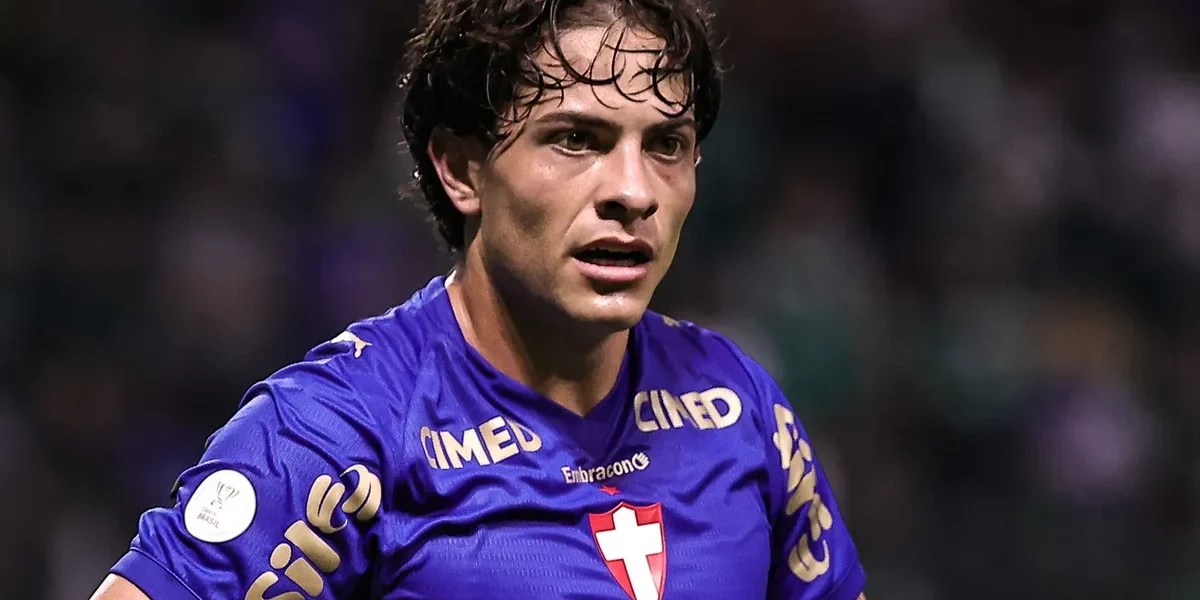 Palmeiras recusa R$ 78 mi do Napoli; Giay fica? Entenda