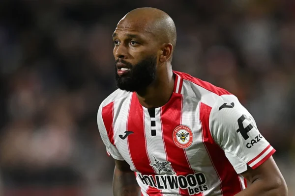 Igor Thiago brilha com dois gols e assistência em goleada do Brentford
