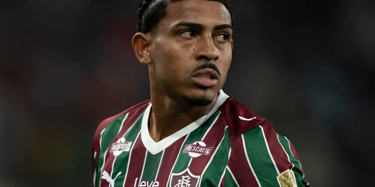 John Kennedy lesiona o joelho e preocupa Fluminense para o resto da temporada