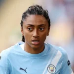 Kerolin: da doping e lesão ao topo do futebol feminino