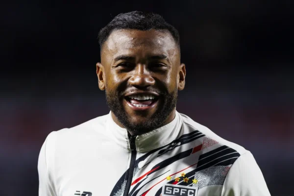 Luan recusa Sport e recebe sondagem do Japão; São Paulo busca saída
