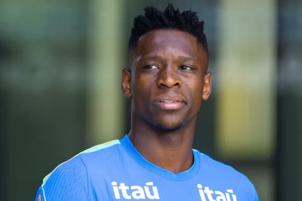 Flamengo tentou Luiz Henrique, mas travou em 25 mi e fechou com joia