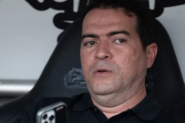 Marcelo Paz detona arbitragem e expõe intimidação: ‘Causa estranheza’