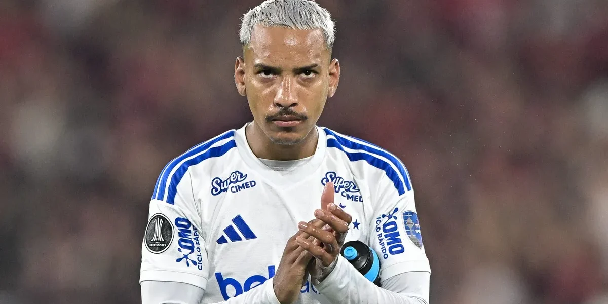 Matheus Pereira minimiza provocações com Jorginho: ‘Faz parte do jogo’
