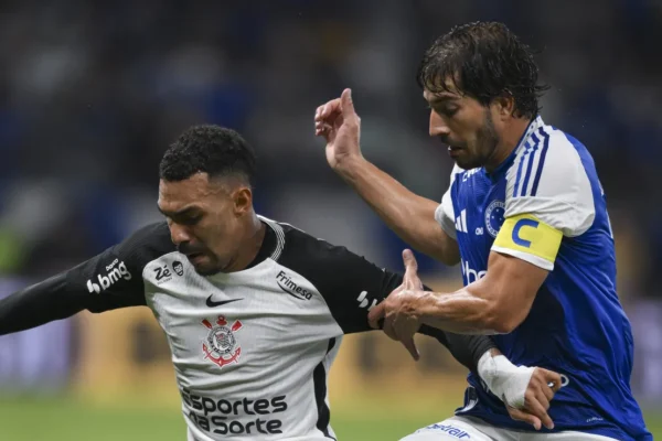 Tarólogo aposta em empate quente entre Corinthians e Cruzeiro no Brasileirão