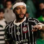 Memphis Depay é novidade no Corinthians; Diniz decide entre Carrillo e Lingard