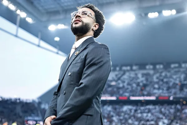 Memphis e os R$ 15 mi: especialista detalha cláusula que travou renovação no Corinthians