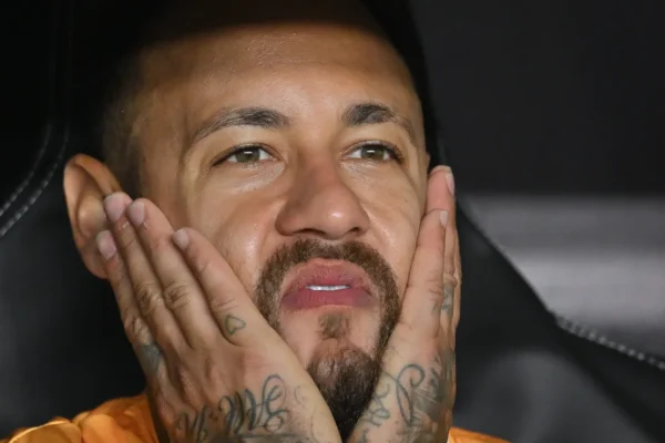 Neymar Detona Imprensa: ‘Notícias Falsas Vão Adoecer Jogadores no Brasil’