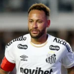 Cuca mantém mistério sobre Neymar no gramado sintético contra o Palmeiras