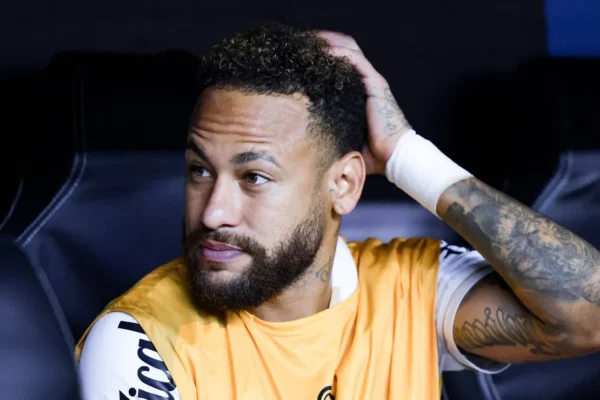 Santos rebate presidente do Remo após ataques a Neymar na Copa do Brasil
