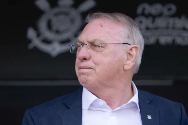 Stabile revela ameaças com armas e o medo de renovar com Memphis no Corinthians