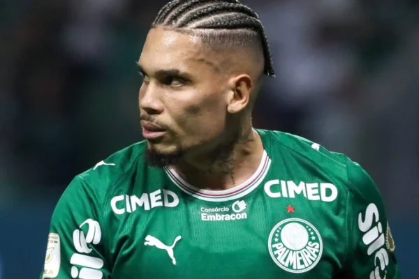 Lesão de Paulinho: Palmeiras revela a verdade por trás do novo problema físico