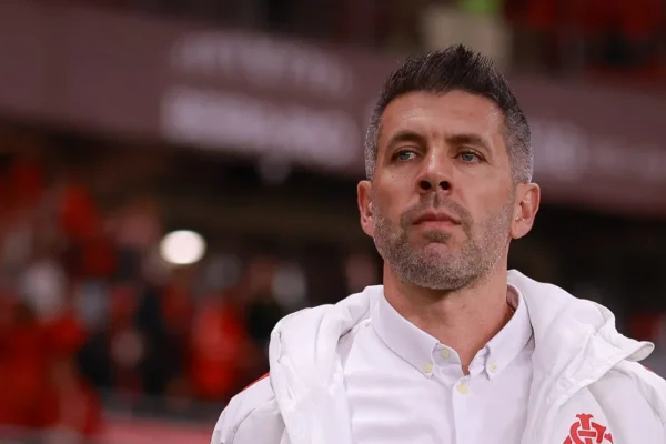 Pezzolano recua cedo, Inter vacila e cede empate ao Remo no Beira-Rio