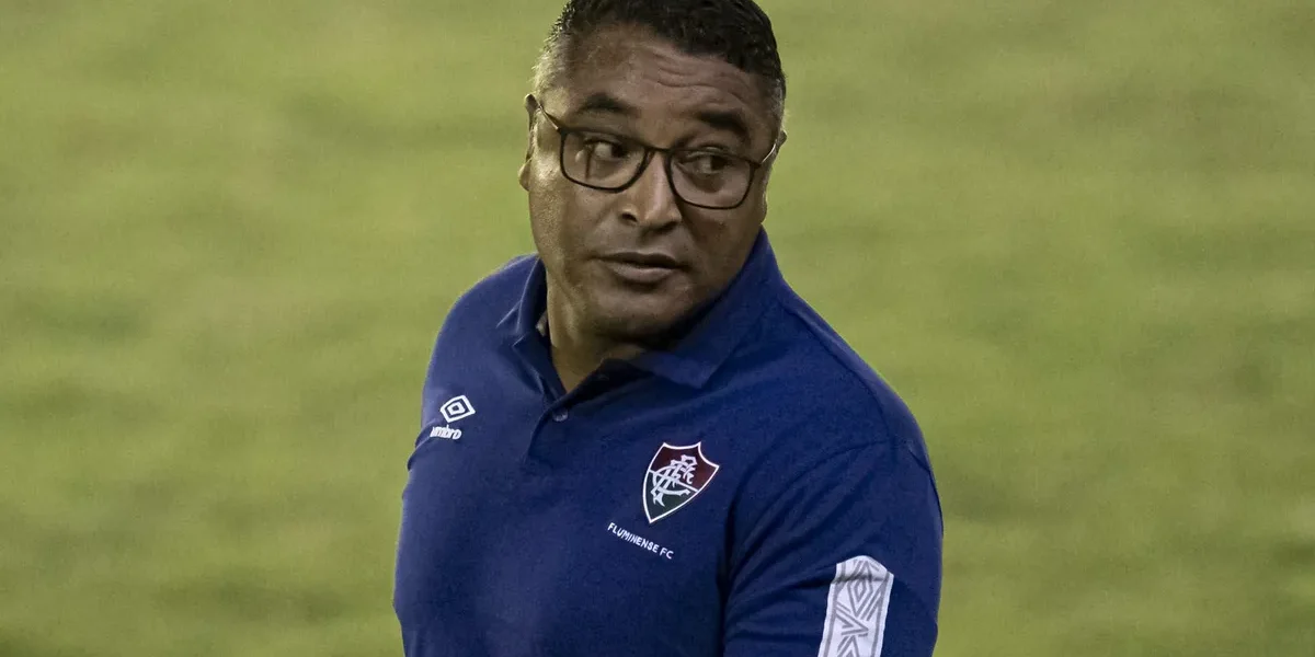 Roger Machado surge como favorito no Flu e agrada diretoria