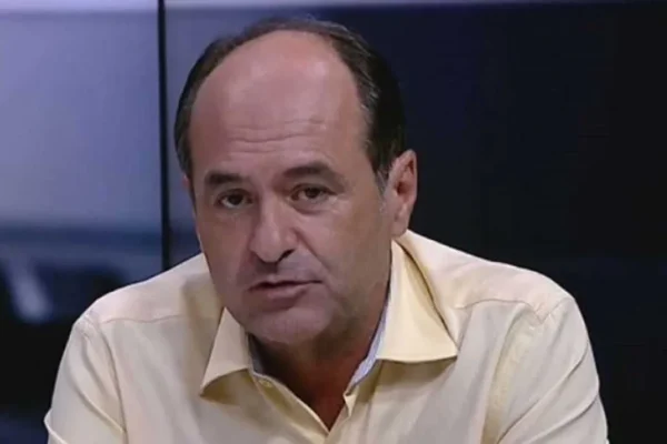 Daronco e VAR falham: Simon aponta erro grave em expulsão contra o Remo