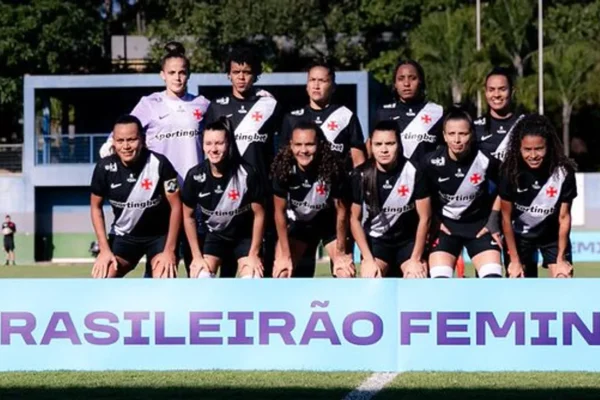 Vasco invicto: reconstrução e acesso à elite no futebol feminino