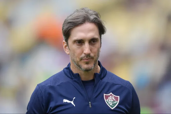 Fluminense demite Zubeldía após empate na Libertadores