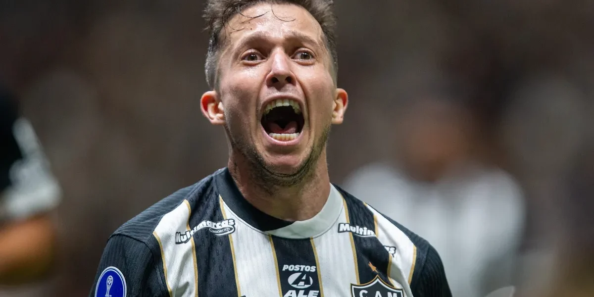 Bernard assume protagonismo e vira artilheiro isolado do Galo