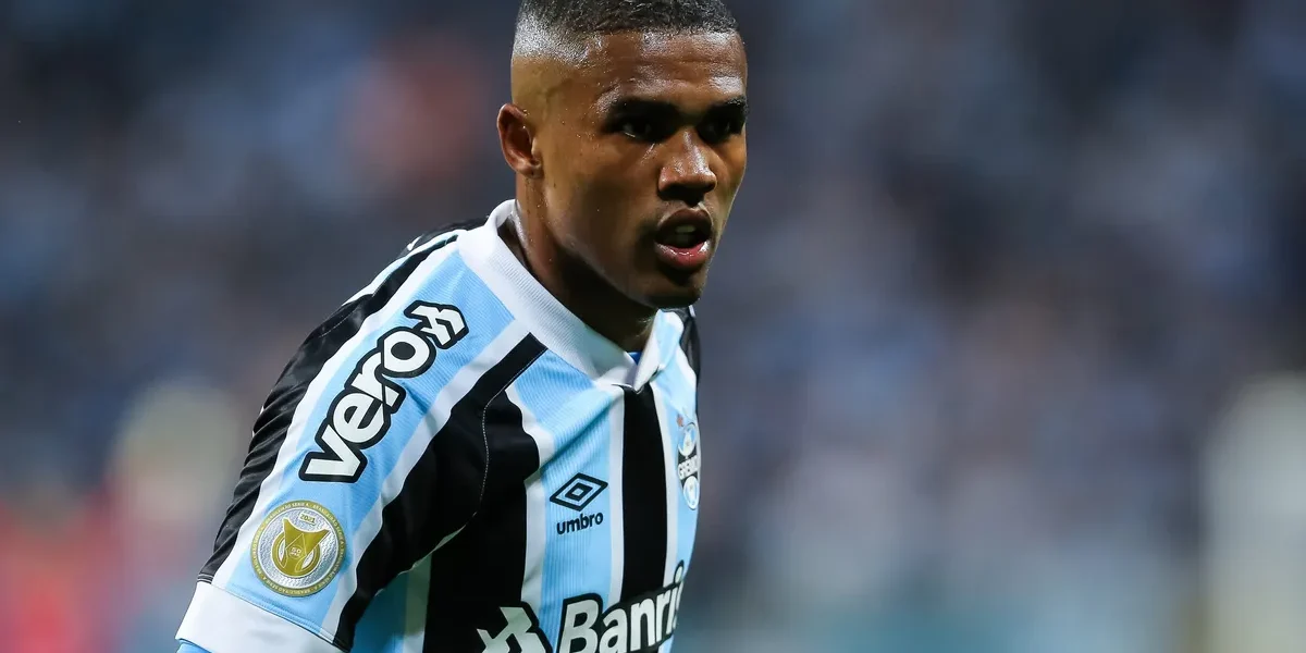 30 contratações que viraram pesadelo no futebol brasileiro