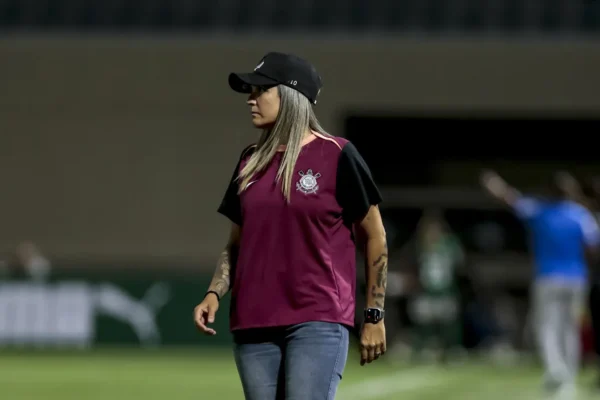 Emily Lima explica adaptação e projeta mais minutos para reservas no Corinthians