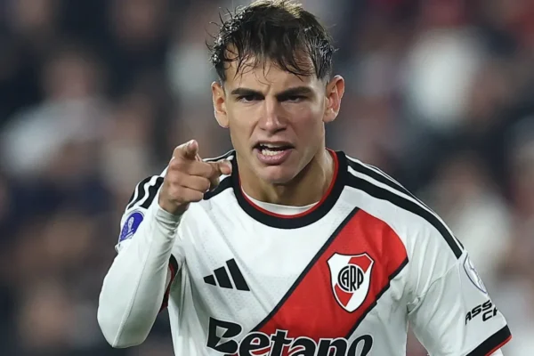 Flamengo mira Joaquín Freitas, do River Plate, para o ataque