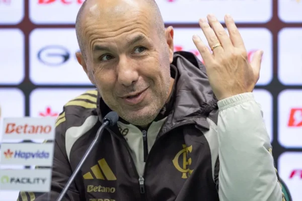 Leonardo Jardim ajusta Flamengo, que busca empate na Libertadores